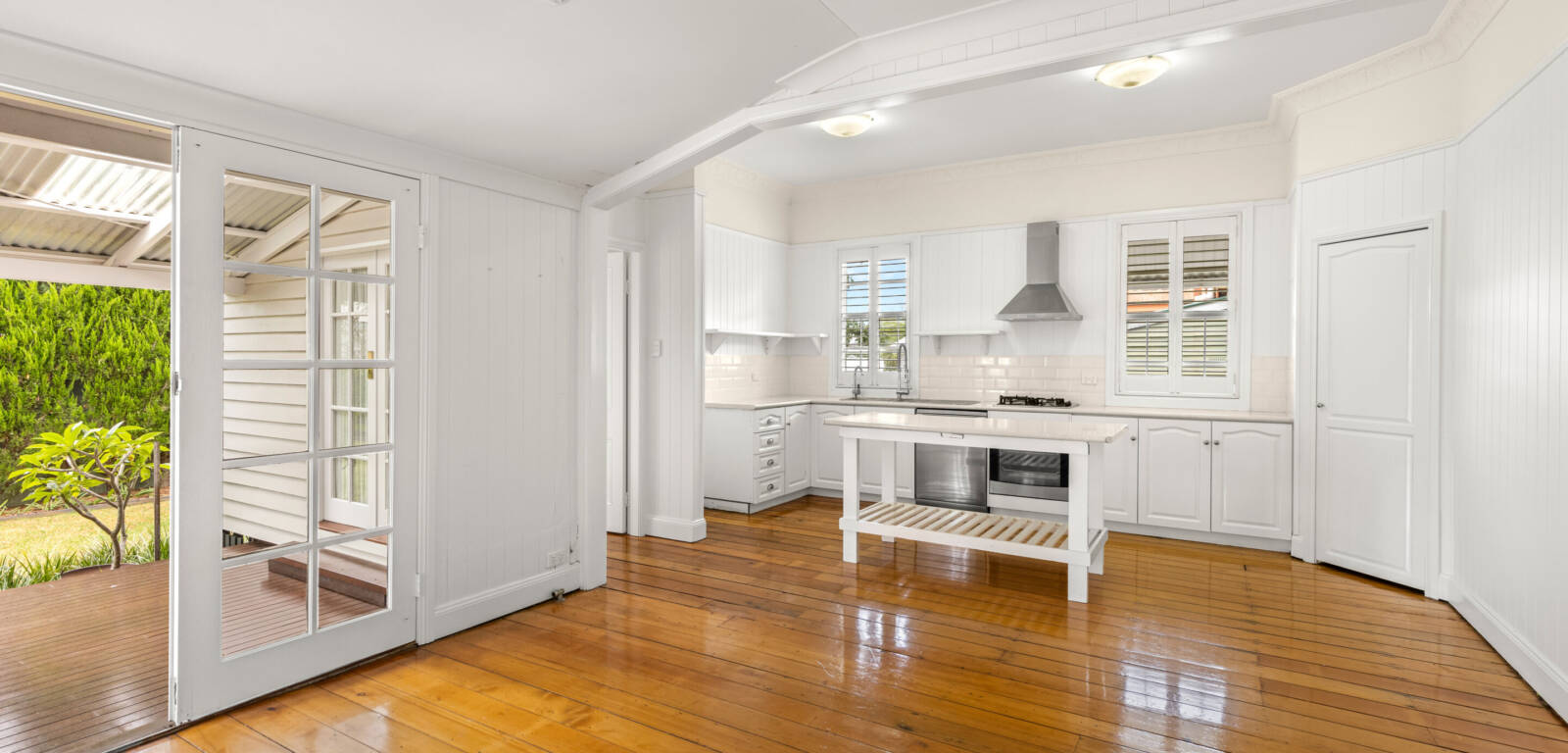 32 Eleanor St, EAST TOOWOOMBA, QLD 4350 AU