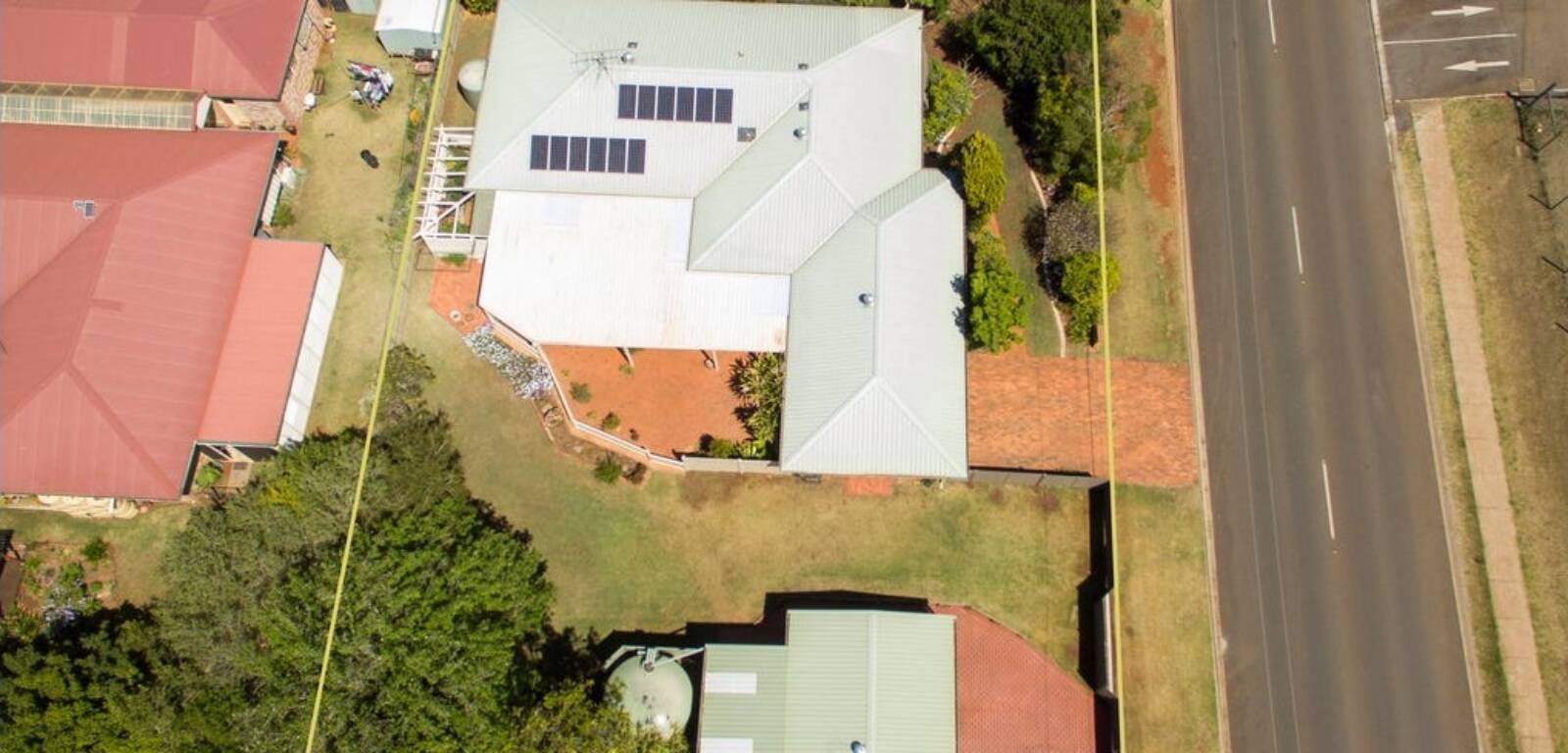 408 MacKenzie St, MIDDLE RIDGE, QLD 4350 AU