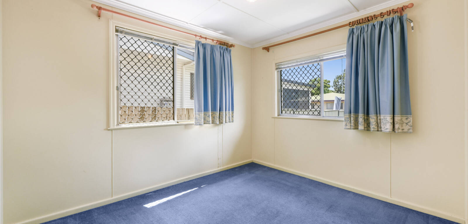 4 Coates St, KEARNEYS SPRING, QLD 4350 AU