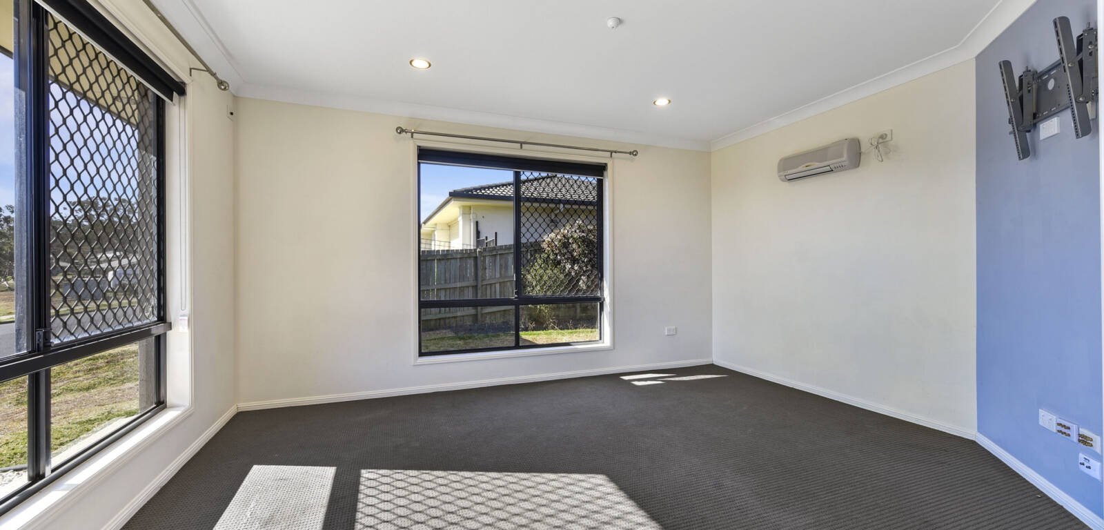 40 Sunset Dr, Glenvale, QLD 4350 Australia