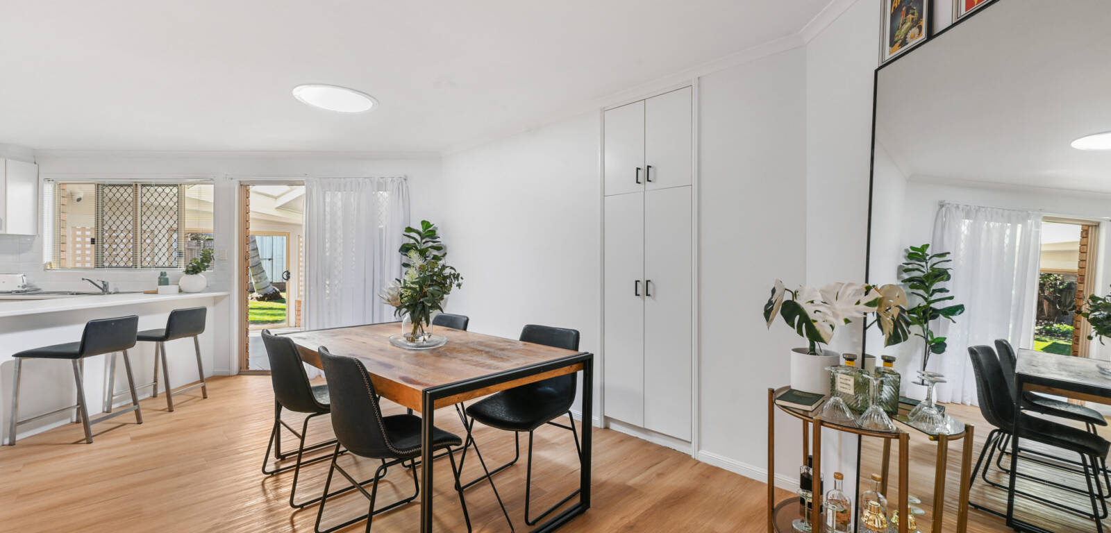 8 Evonrise St, RANGEVILLE, QLD 4350 AU