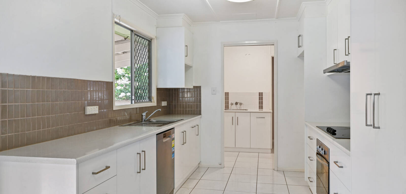 315 Bridge St, NEWTOWN, QLD 4350 AU