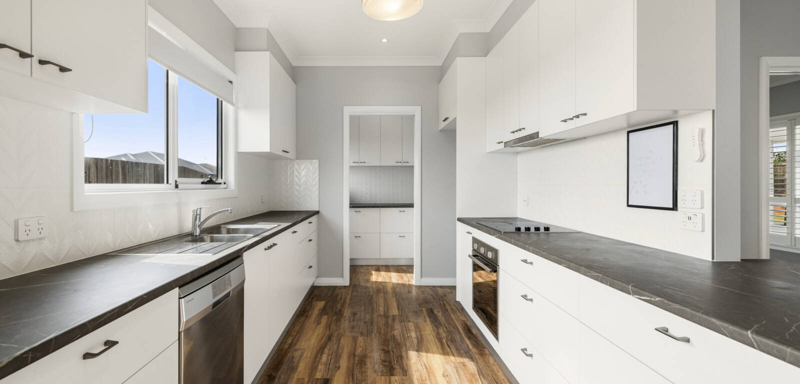 28 Hannaford Cres, WYREEMA, QLD 4352 AU