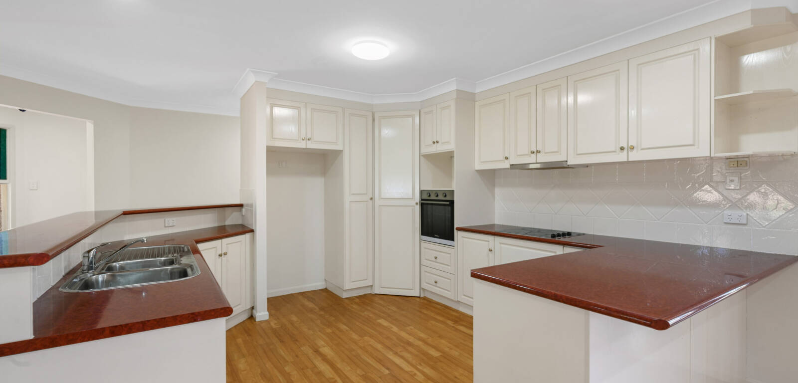 34 Swartz St, KEARNEYS SPRING, QLD 4350 AU