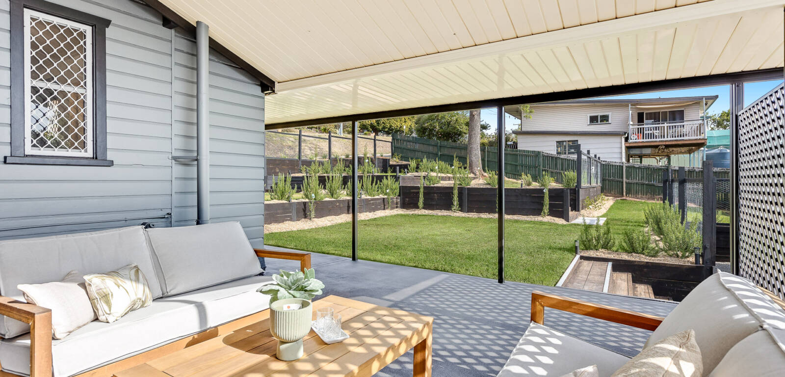 68 North St, MOUNT LOFTY, QLD 4350 AU