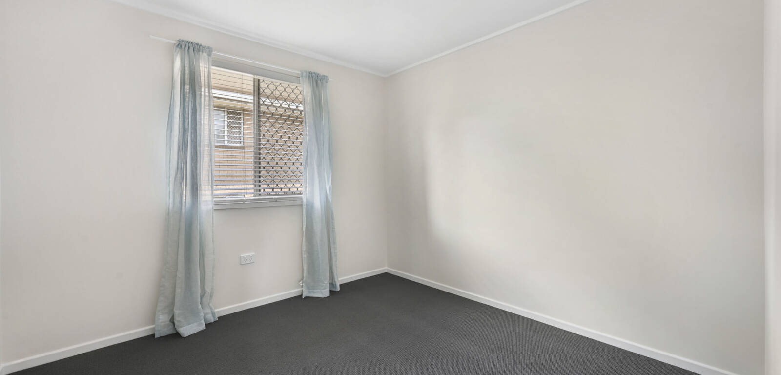 1/49 Luck St, DRAYTON, QLD 4350 AU