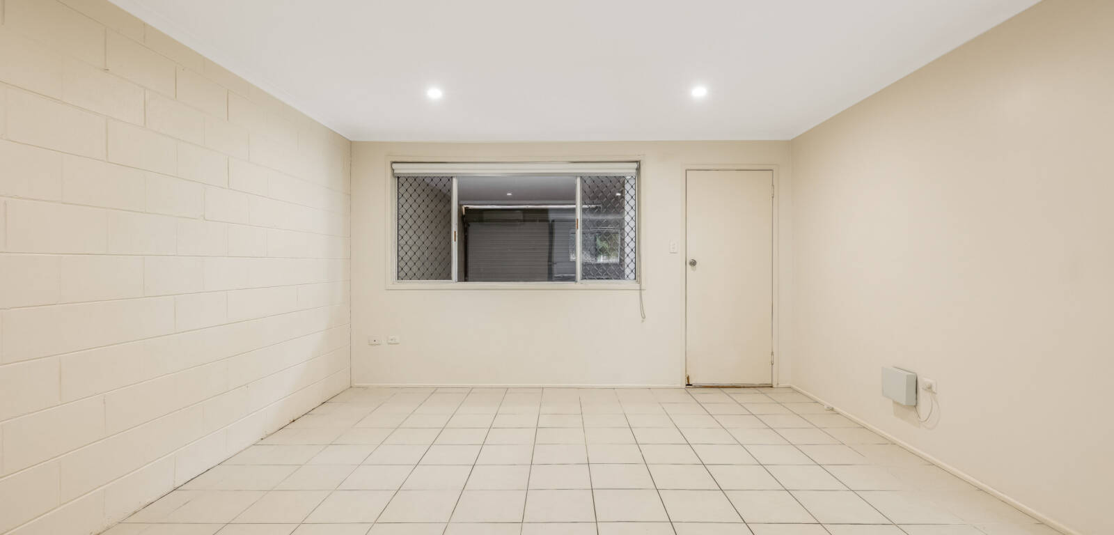 1 & 2/9 Regent Street, DARLING HEIGHTS, QLD 4350 AU