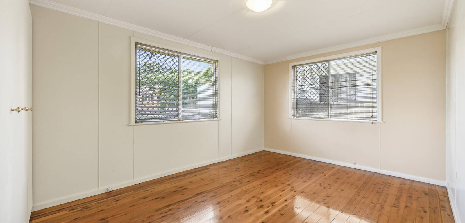 4 Coates St, KEARNEYS SPRING, QLD 4350 AU