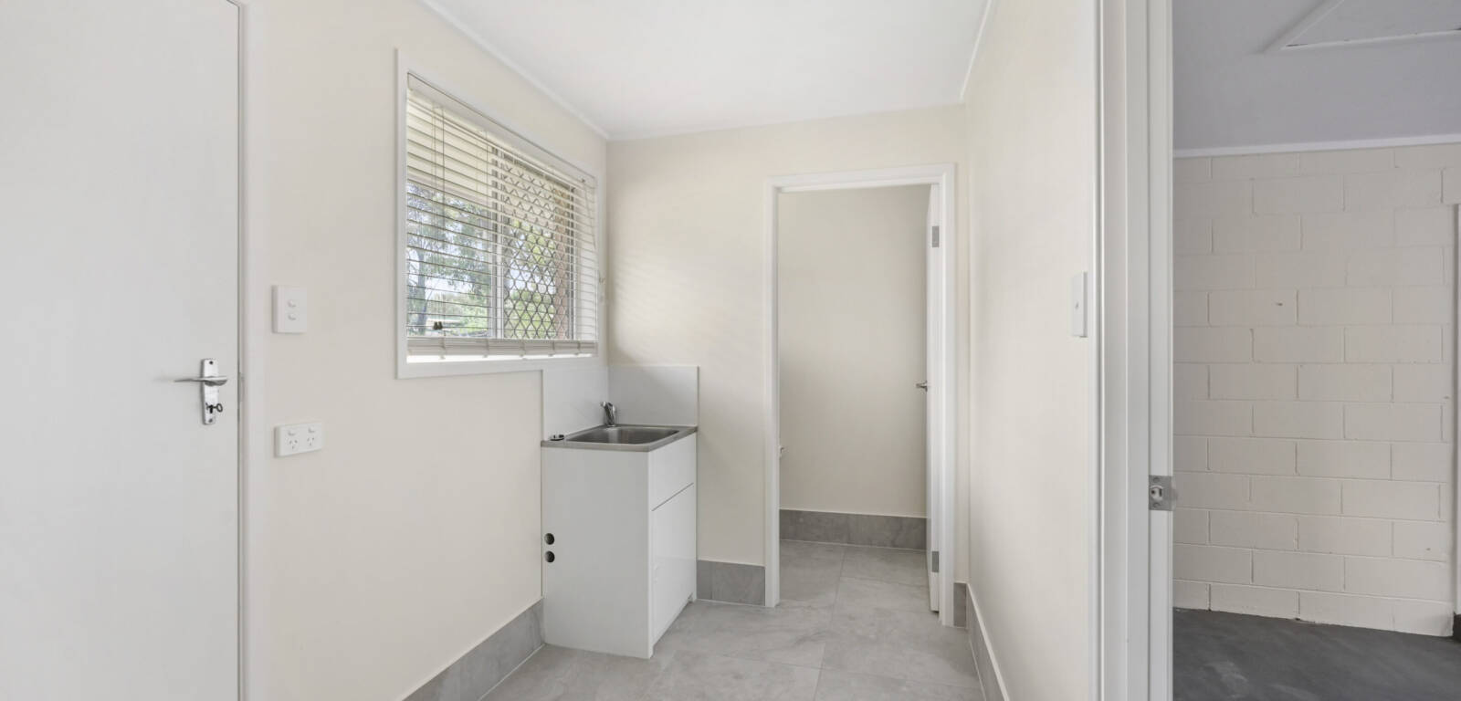 1/49 Luck St, DRAYTON, QLD 4350 AU