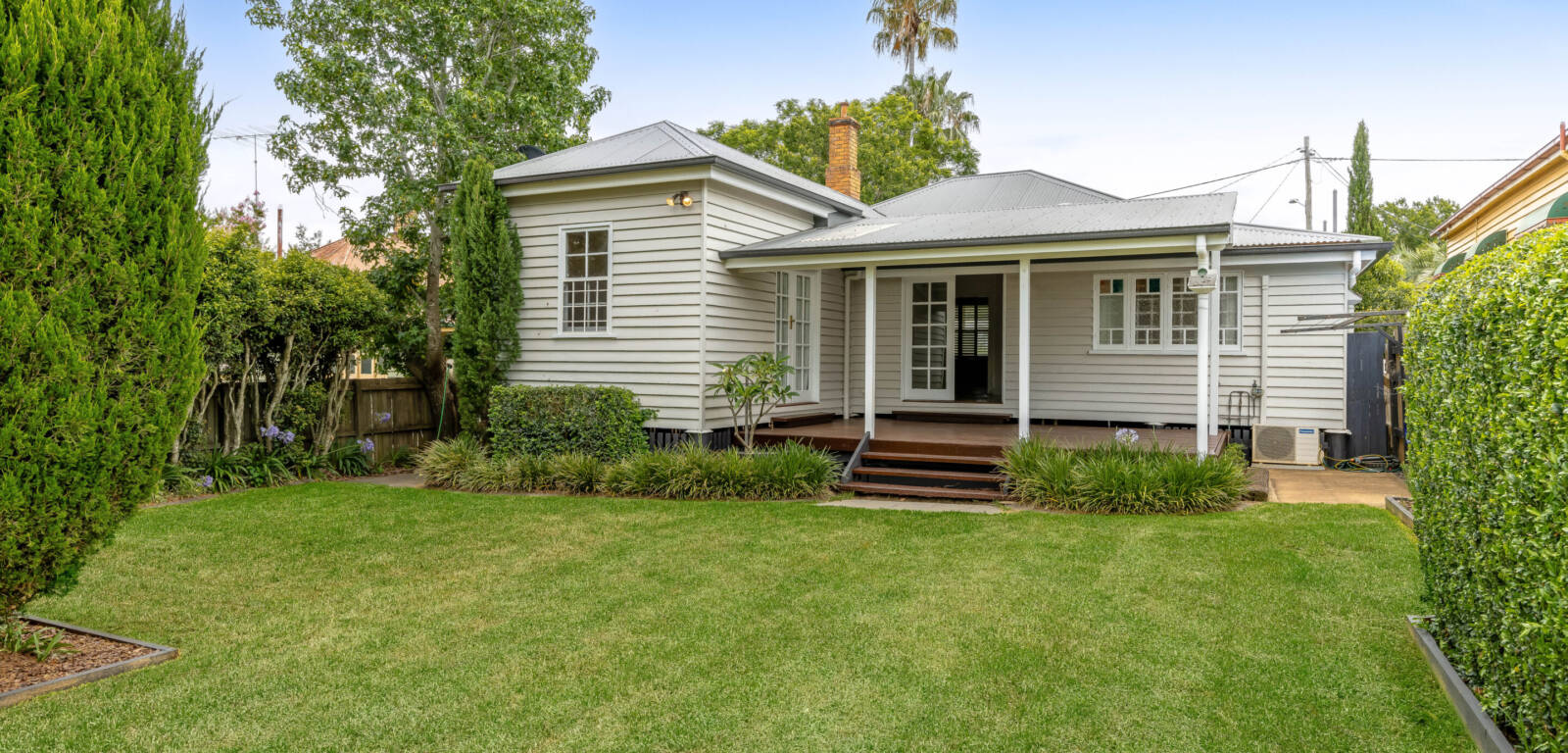 32 Eleanor St, EAST TOOWOOMBA, QLD 4350 AU