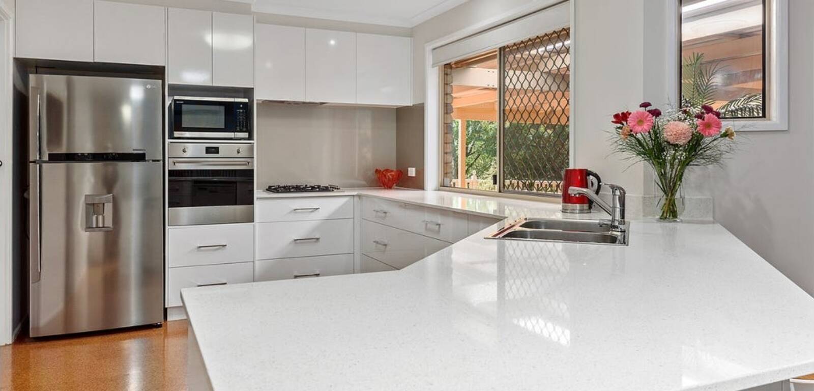 408 MacKenzie St, MIDDLE RIDGE, QLD 4350 AU