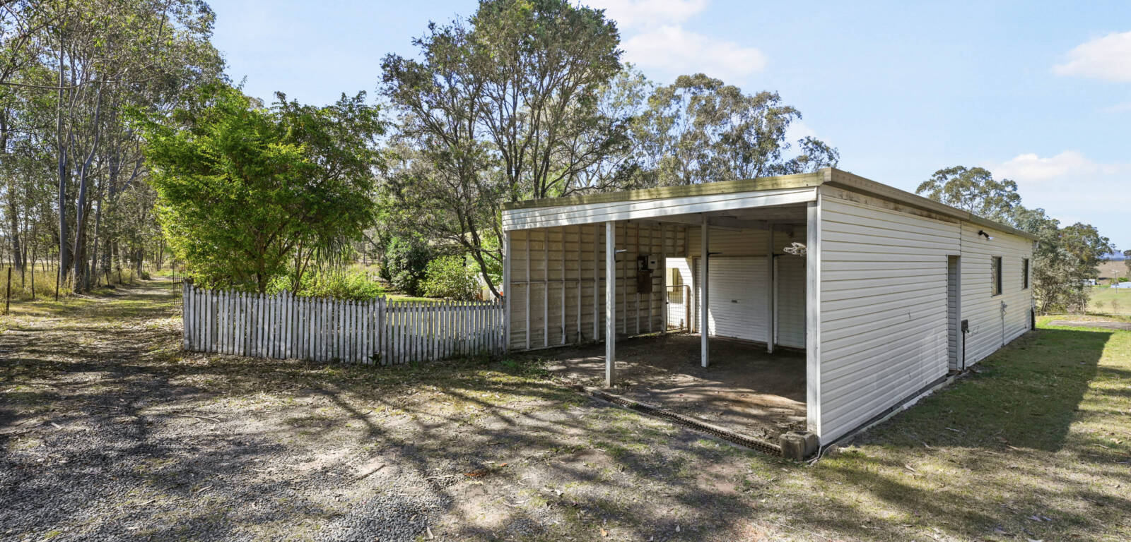 744 Murphys Creek Rd, UPPER LOCKYER, QLD 4352 AU