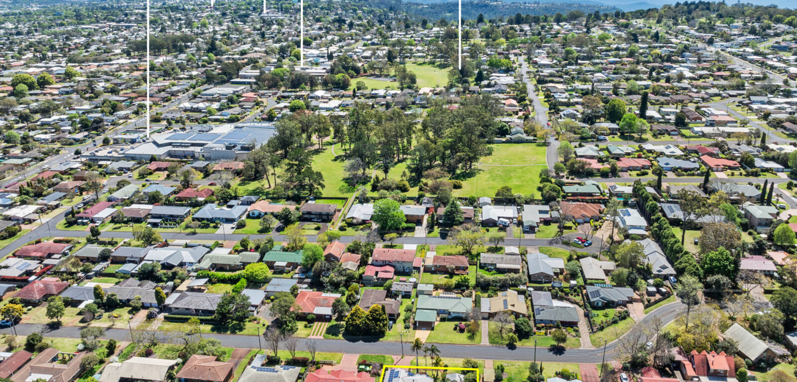 8 Evonrise St, RANGEVILLE, QLD 4350 AU