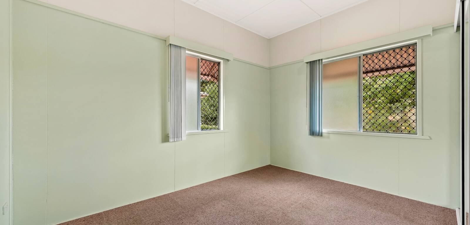 8 Leonard St, EAST TOOWOOMBA, QLD 4350 AU