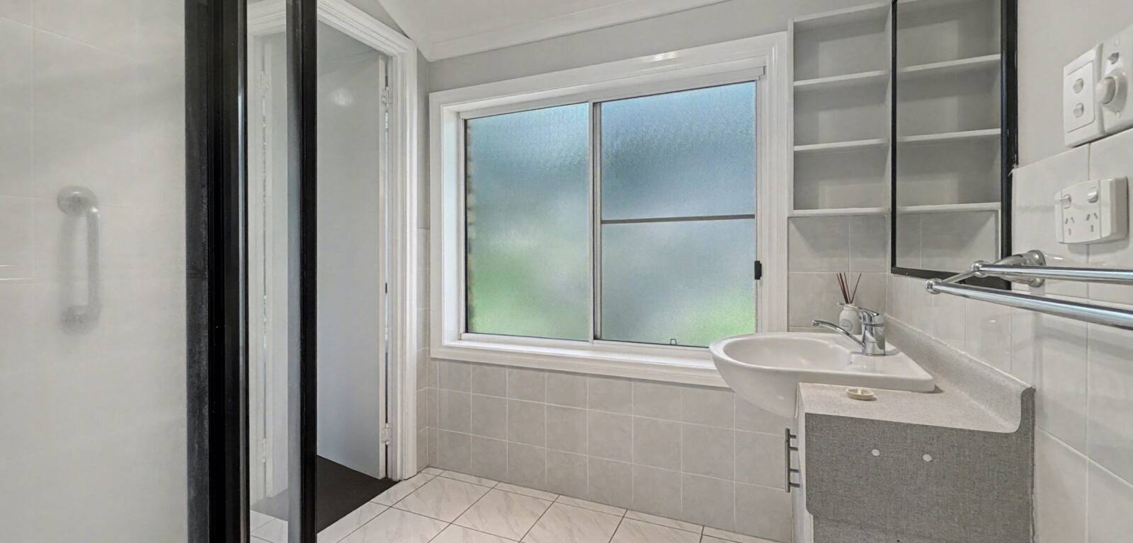 3/42 South St, RANGEVILLE, QLD 4350 AU