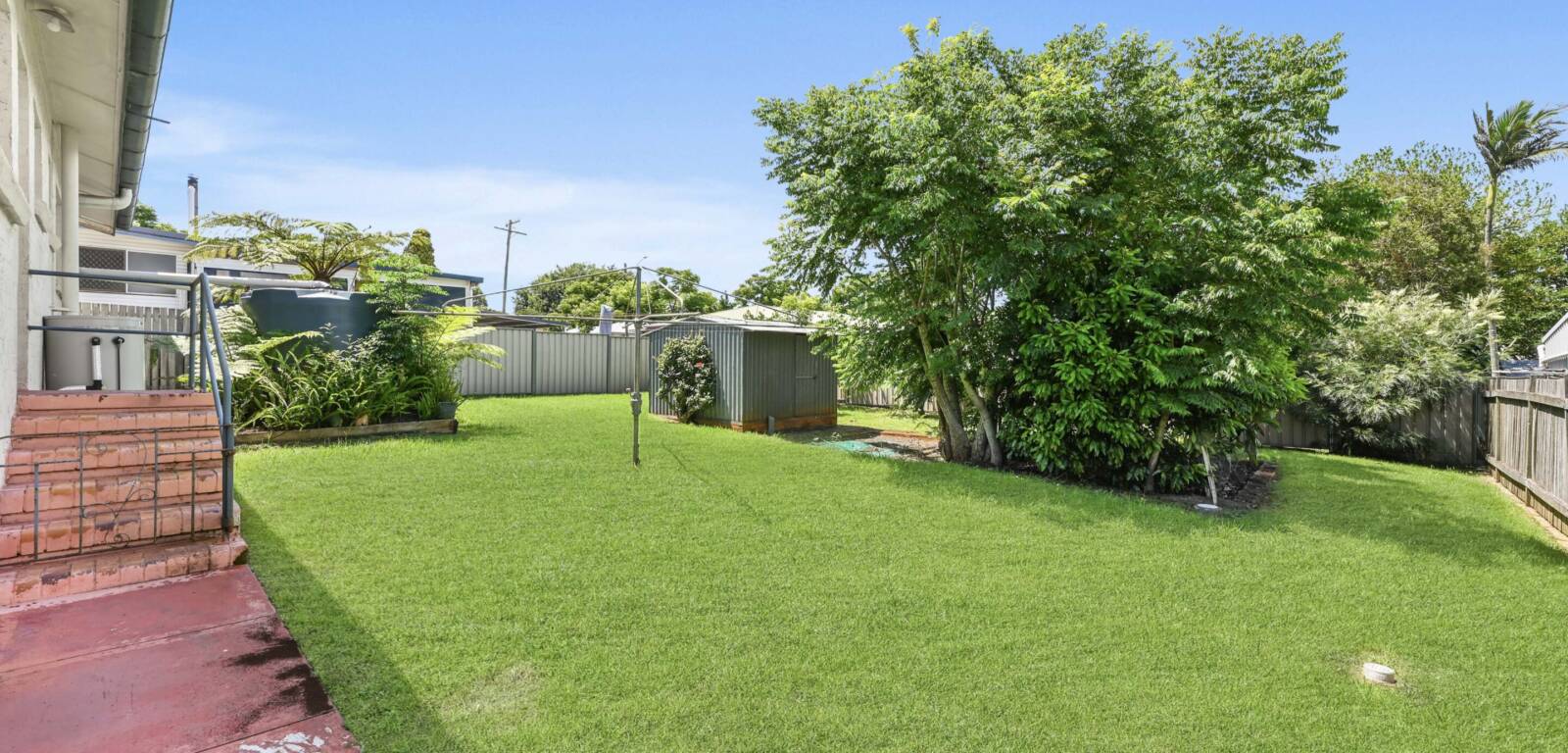 4 Coates St, KEARNEYS SPRING, QLD 4350 AU