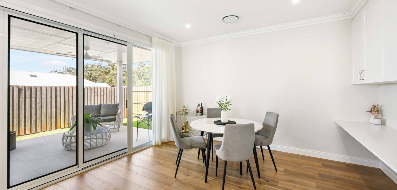 2/127 Stenner St, MIDDLE RIDGE, QLD 4350 AU