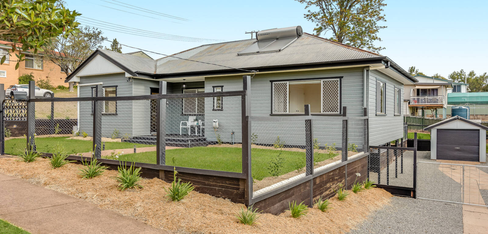 68 North St, MOUNT LOFTY, QLD 4350 AU