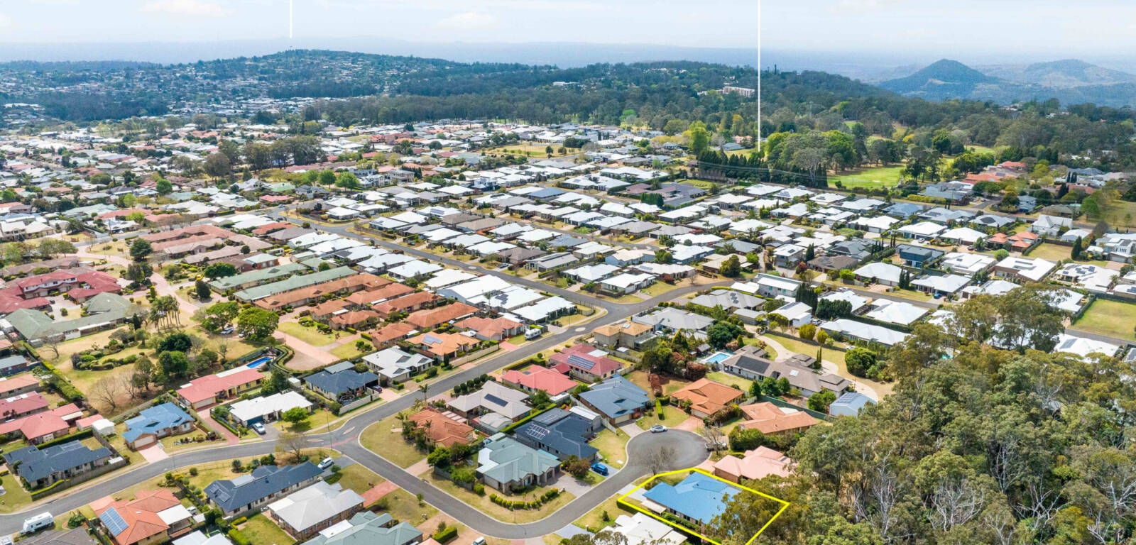 6 Jake Ct, MIDDLE RIDGE, QLD 4350 AU