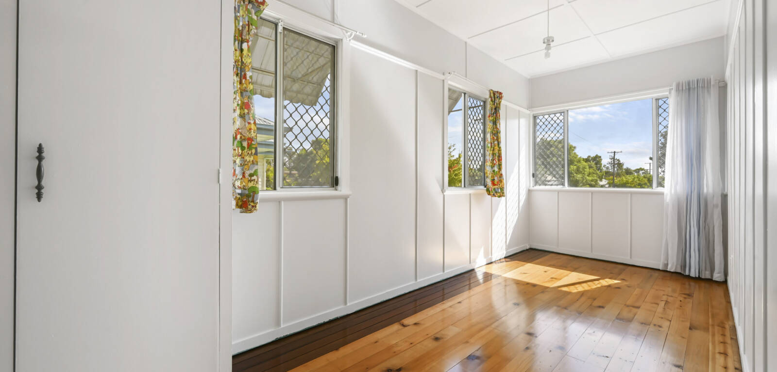 224 Campbell St, NEWTOWN, QLD 4350 AU