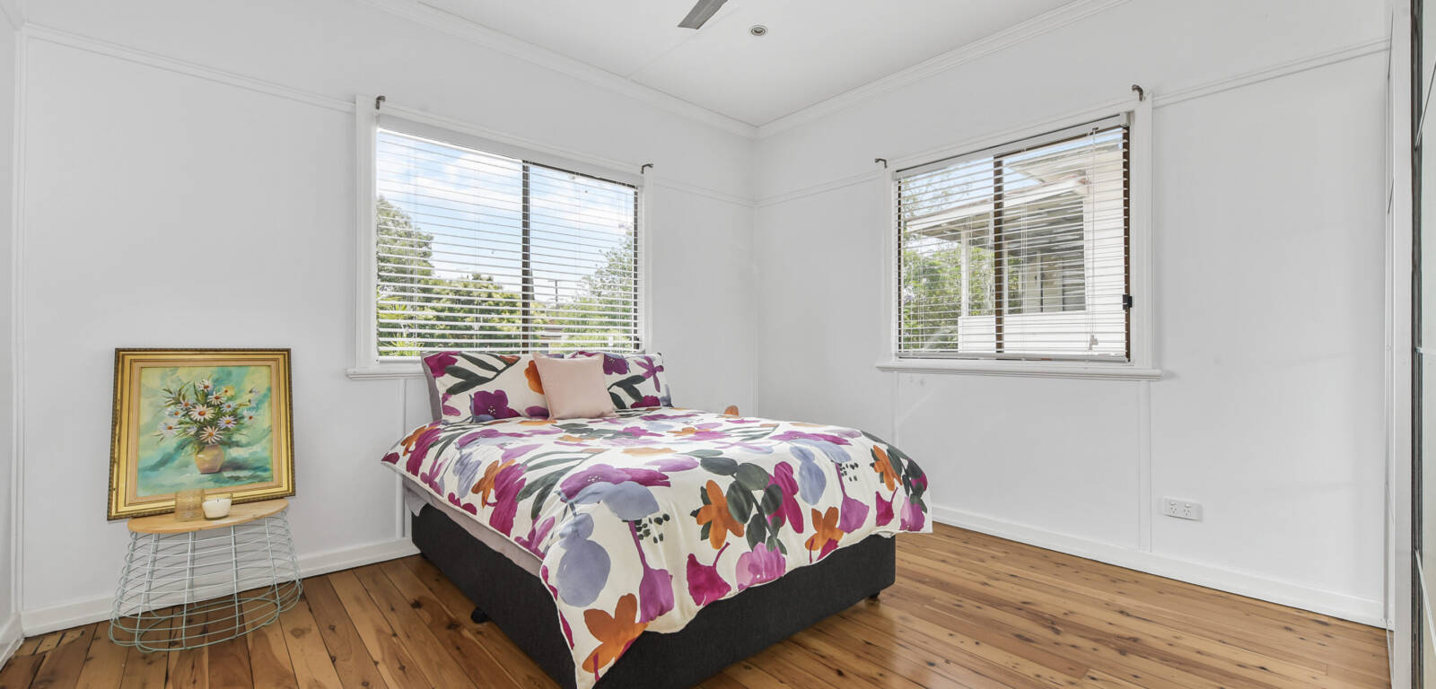 102A Stuart St, MOUNT LOFTY, QLD 4350 AU