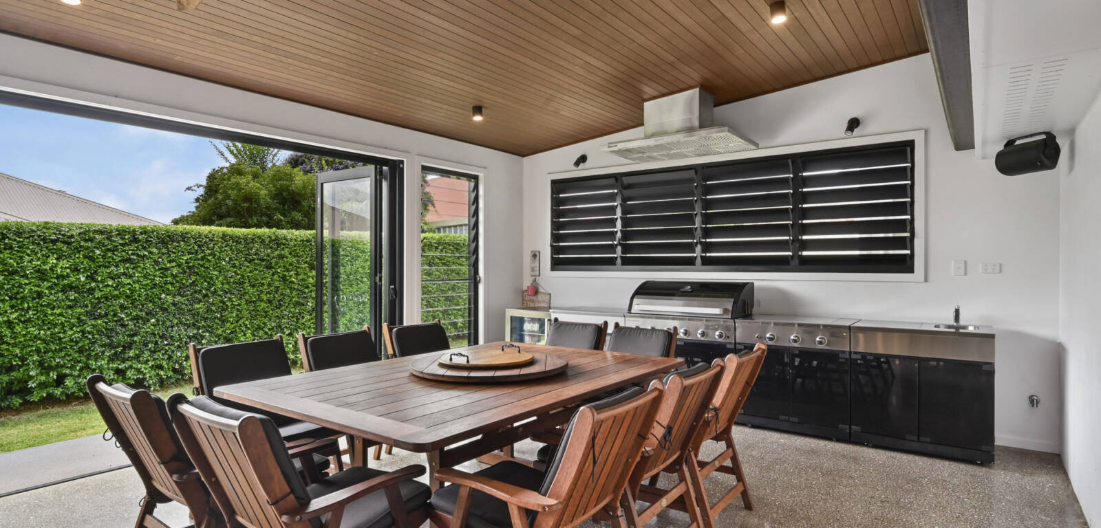 5 Jake Court, MIDDLE RIDGE, QLD 4350 AU