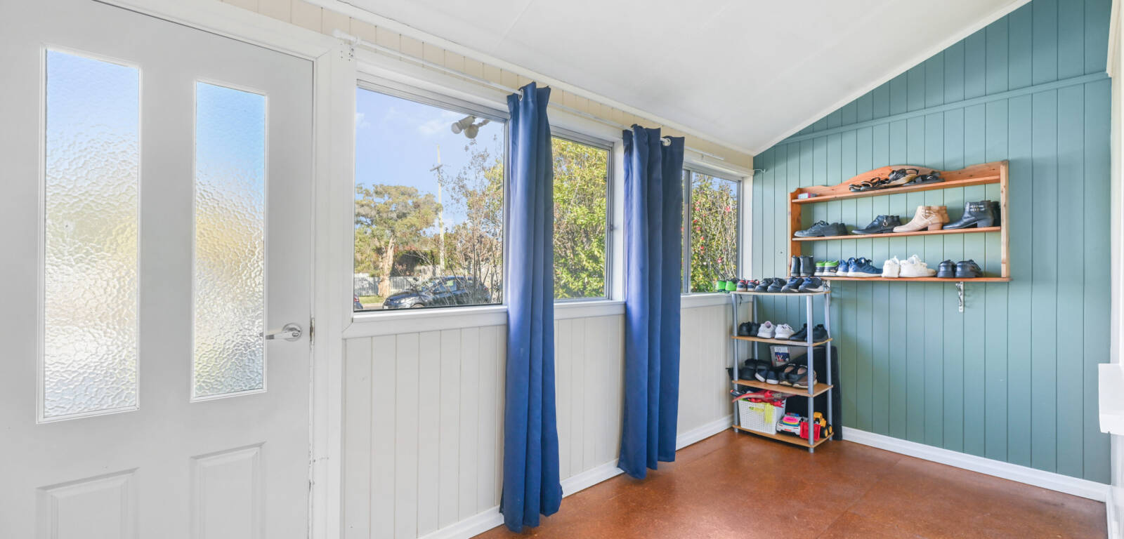 43 Monash St, NEWTOWN, QLD 4350 AU