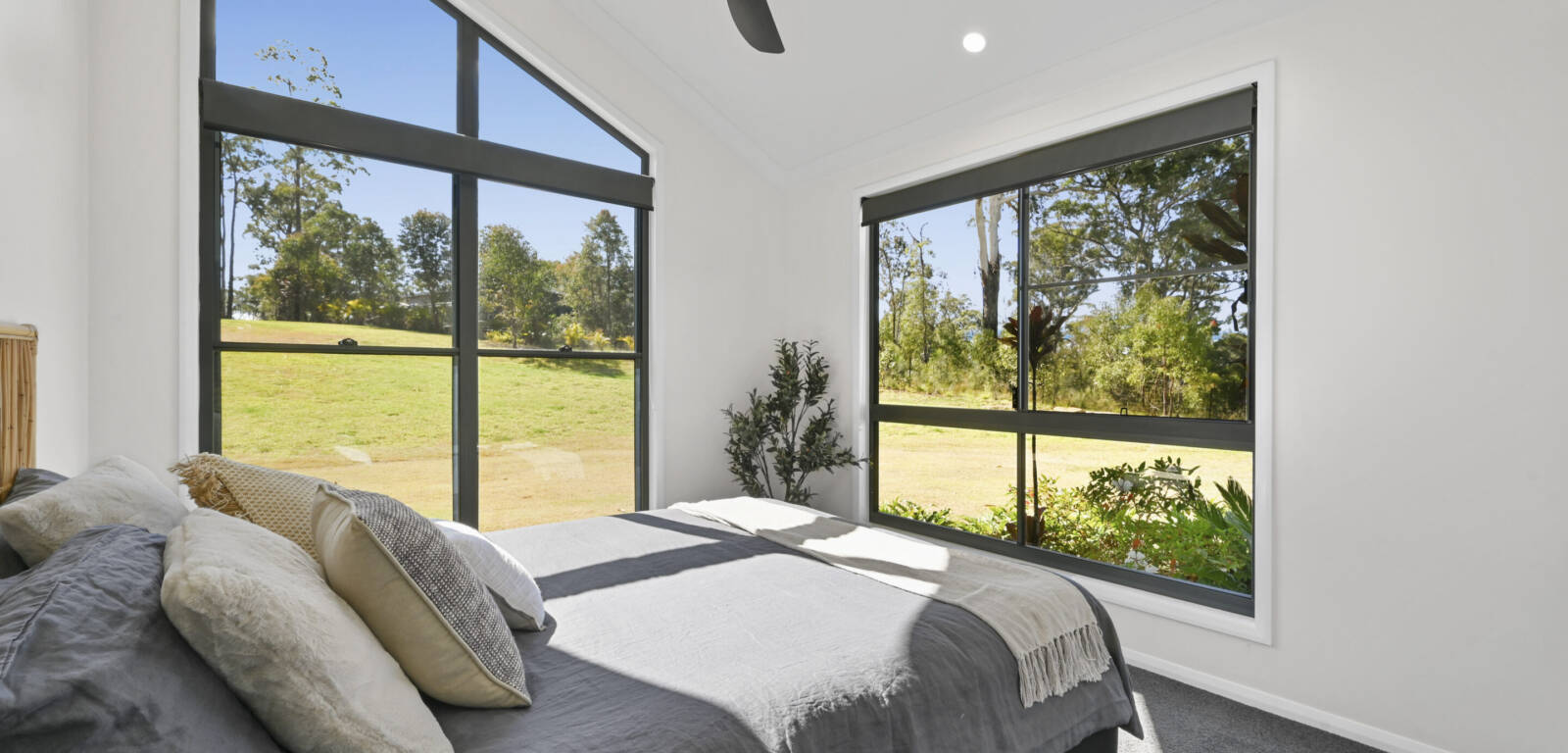 208 Fernbank Rd, FIFTEEN MILE, QLD 4352 AU