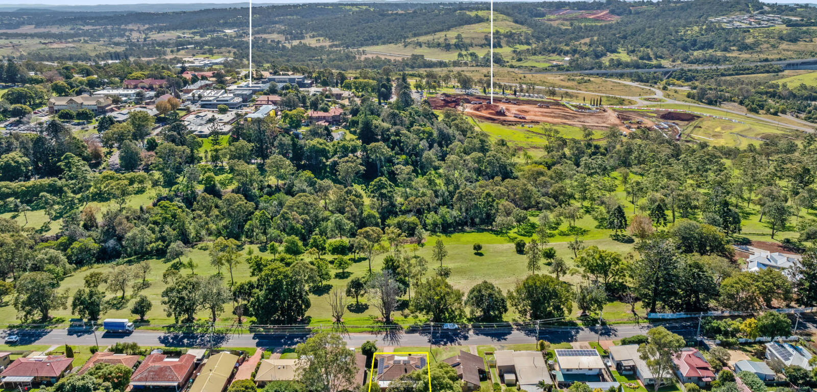 74 Hogg St, ROCKVILLE, QLD 4350 AU