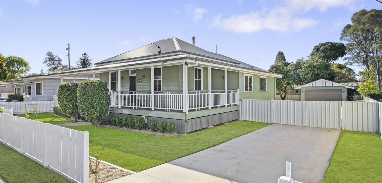 105 Hill St, NEWTOWN, QLD 4350 AU