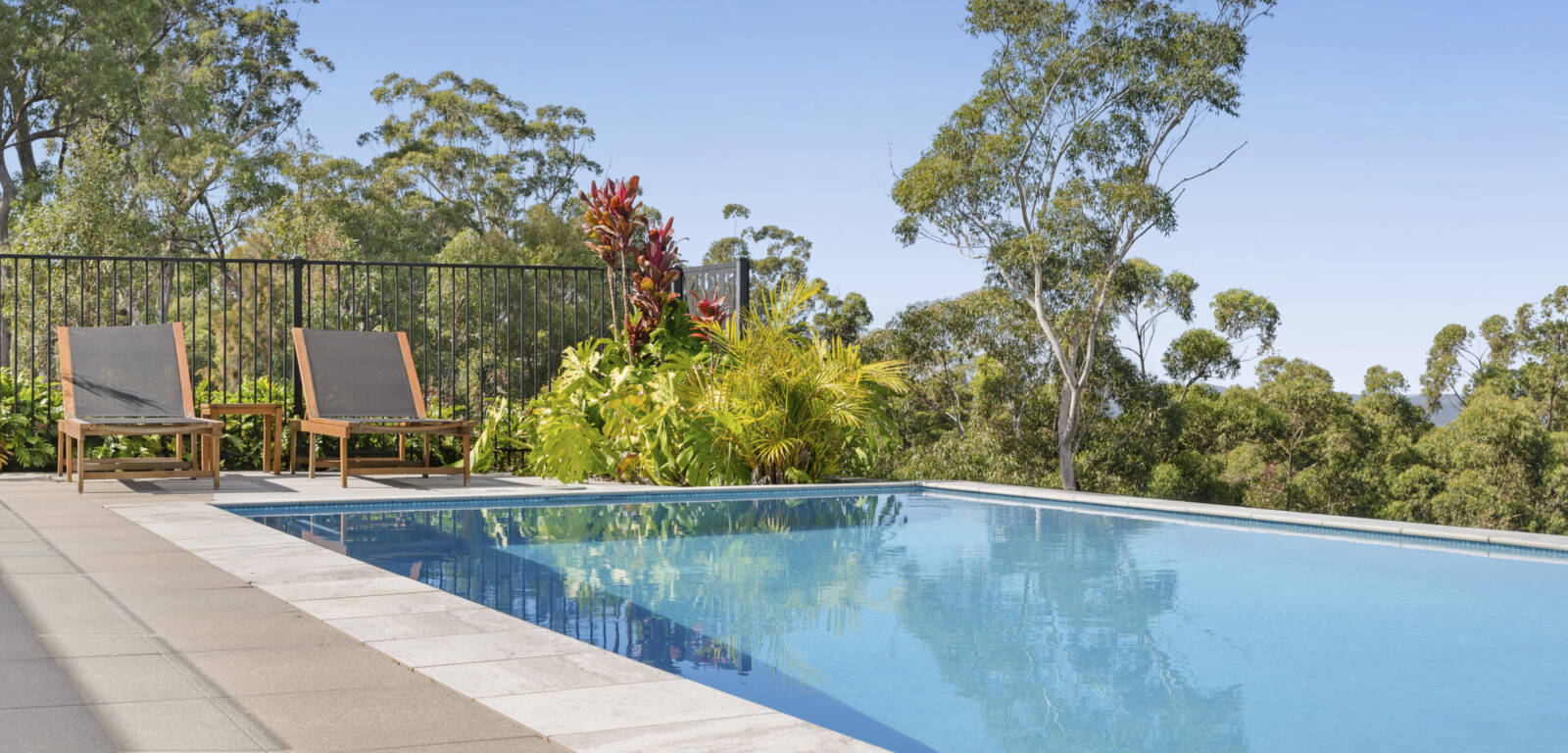 208 Fernbank Rd, FIFTEEN MILE, QLD 4352 AU