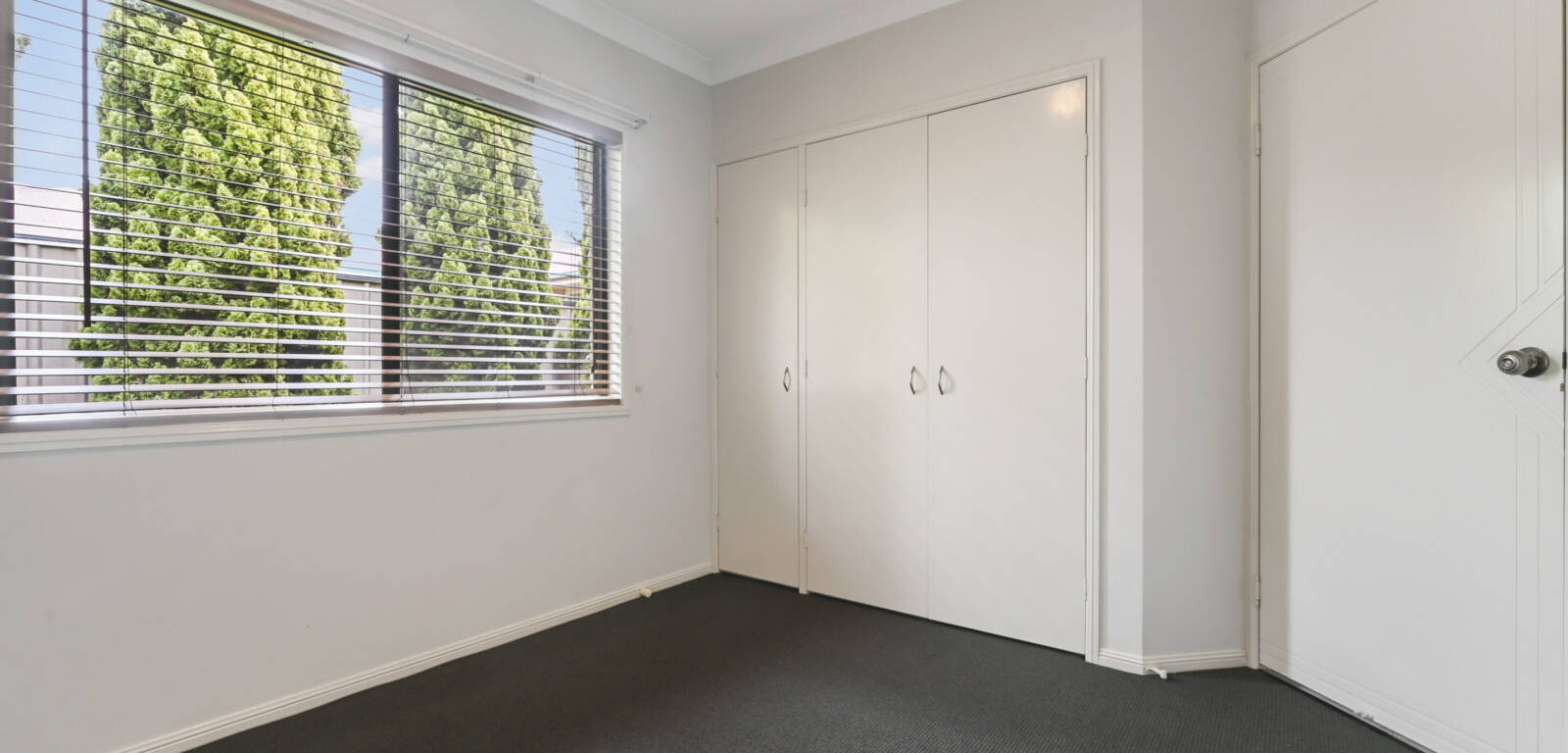 172 Spring St, MIDDLE RIDGE, QLD 4350 AU