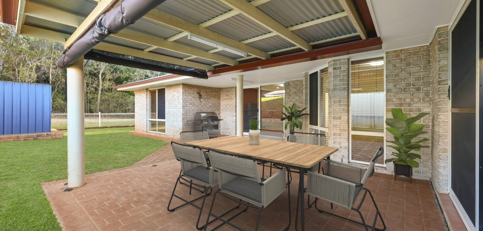 6 Jake Ct, MIDDLE RIDGE, QLD 4350 AU