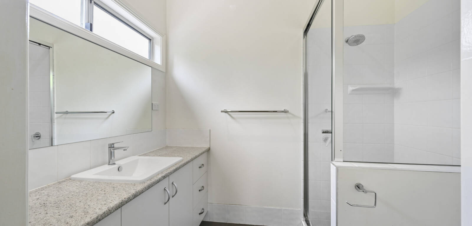 2/23 Glendower St, MOUNT LOFTY, QLD 4350 AU