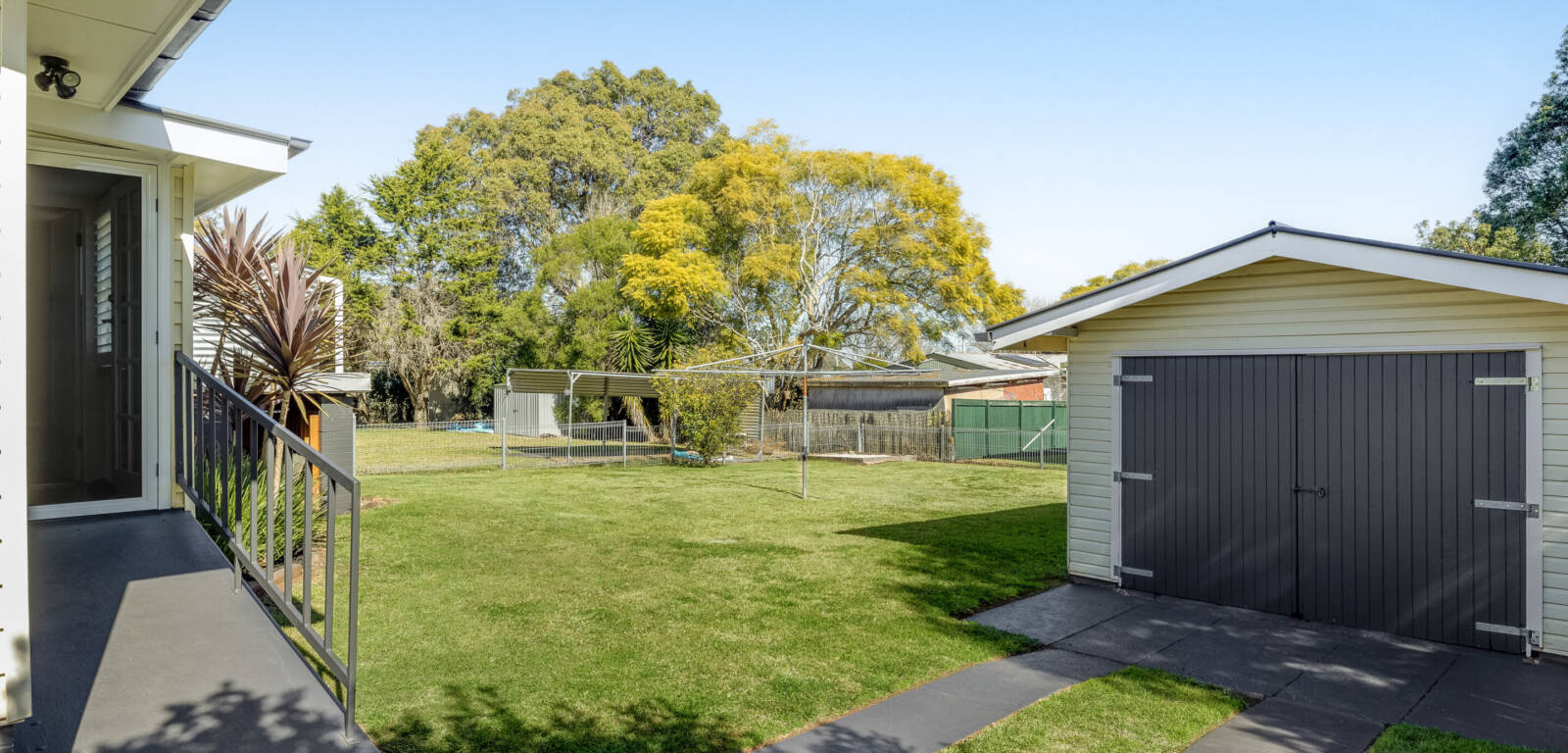29 Talinga St, MOUNT LOFTY, QLD 4350 AU