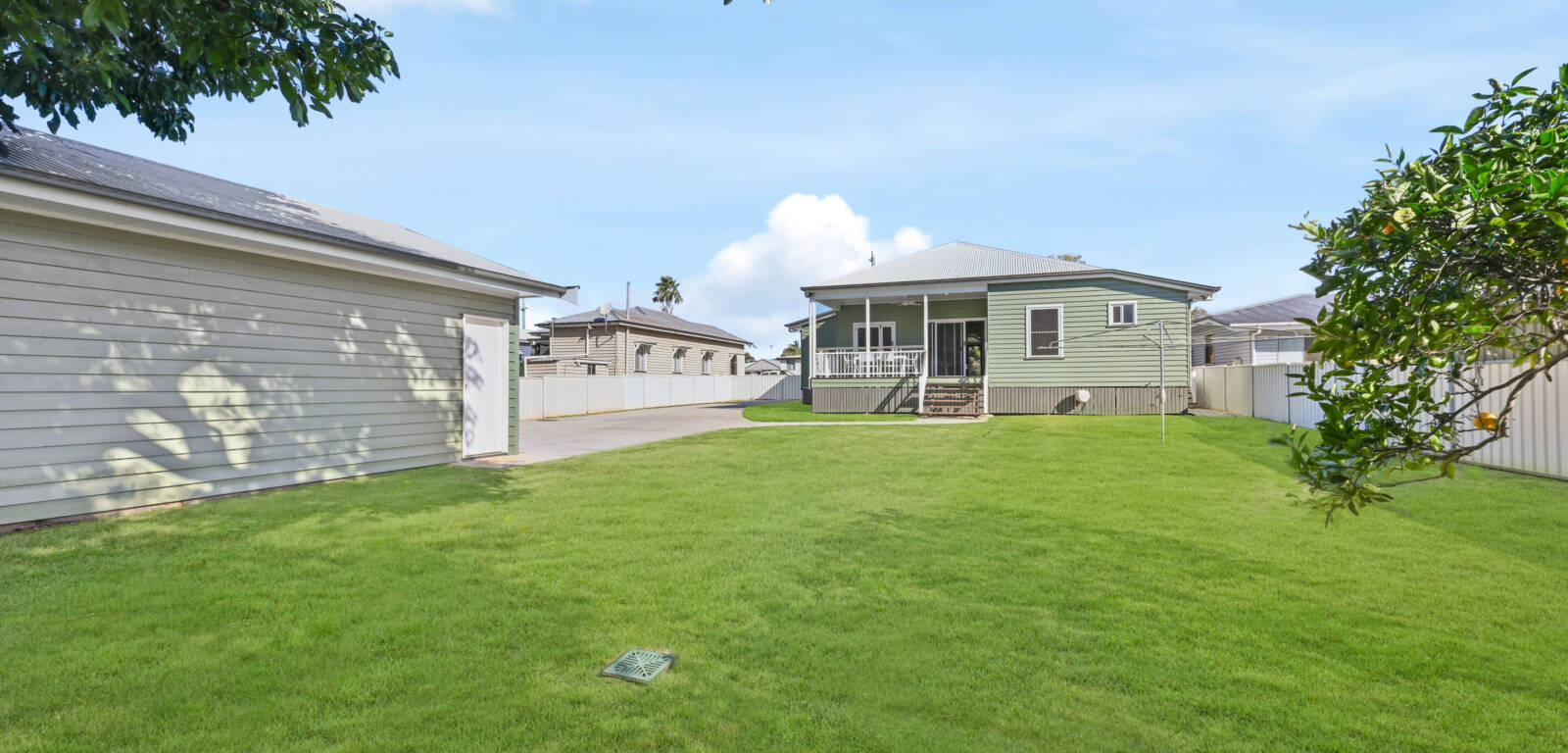 105 Hill St, NEWTOWN, QLD 4350 AU