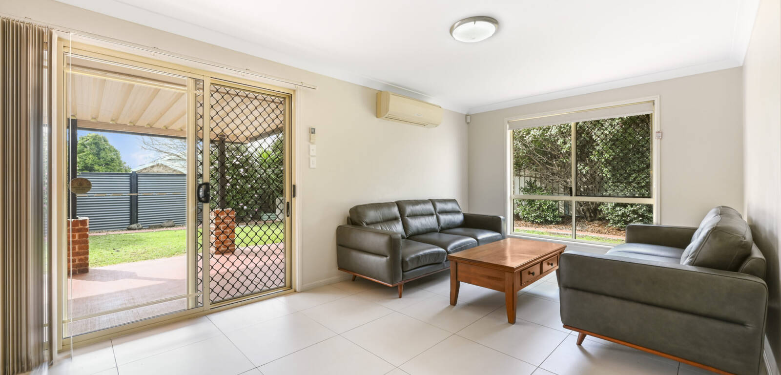 12 Chelwyn St, MIDDLE RIDGE, QLD 4350 AU