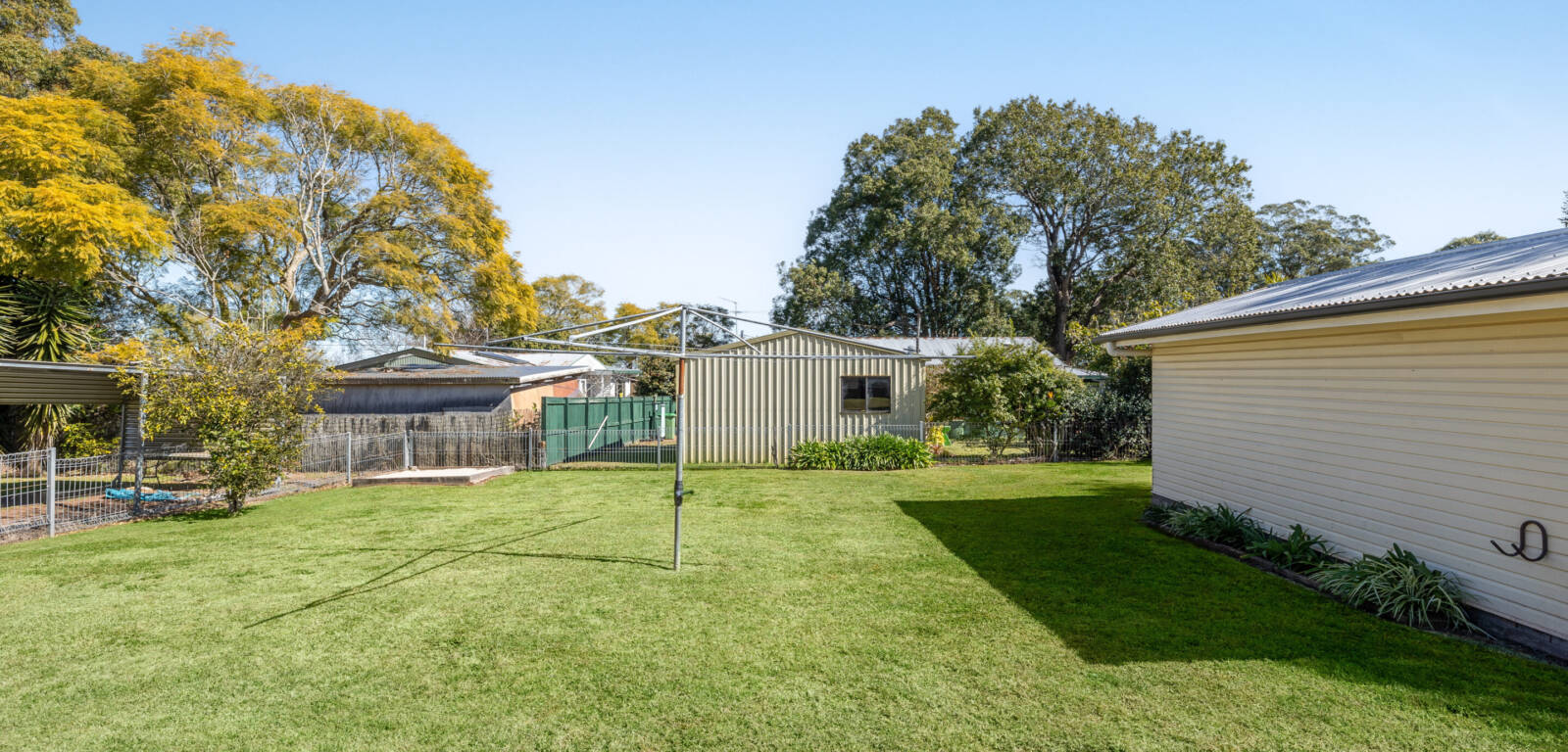29 Talinga St, MOUNT LOFTY, QLD 4350 AU