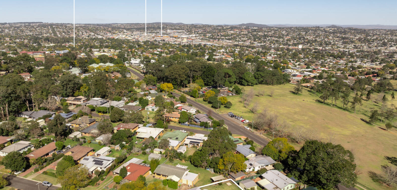 29 Talinga St, MOUNT LOFTY, QLD 4350 AU