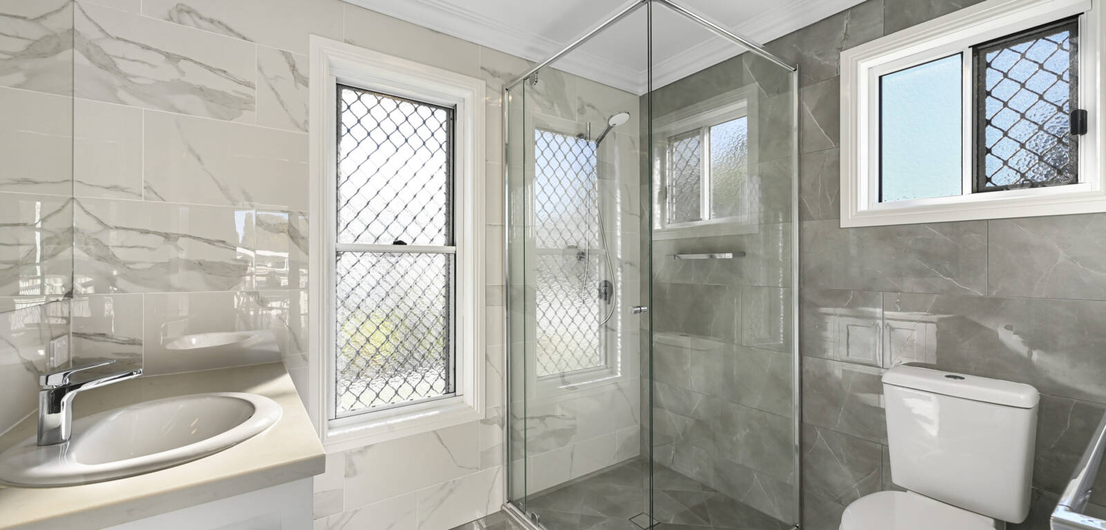 105 Hill St, NEWTOWN, QLD 4350 AU