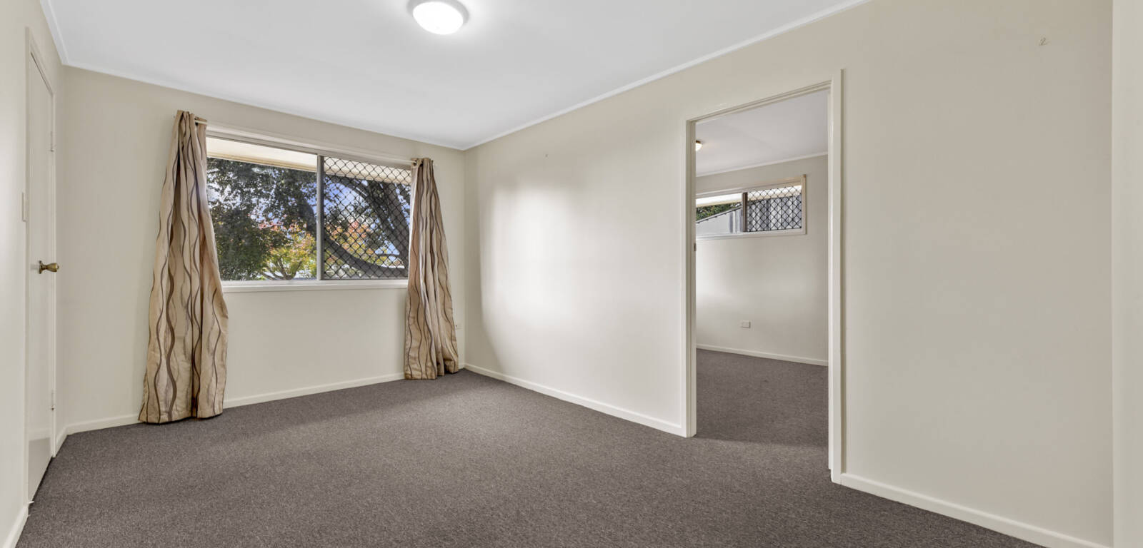 109 Drayton Rd, HARRISTOWN, QLD 4350 AU