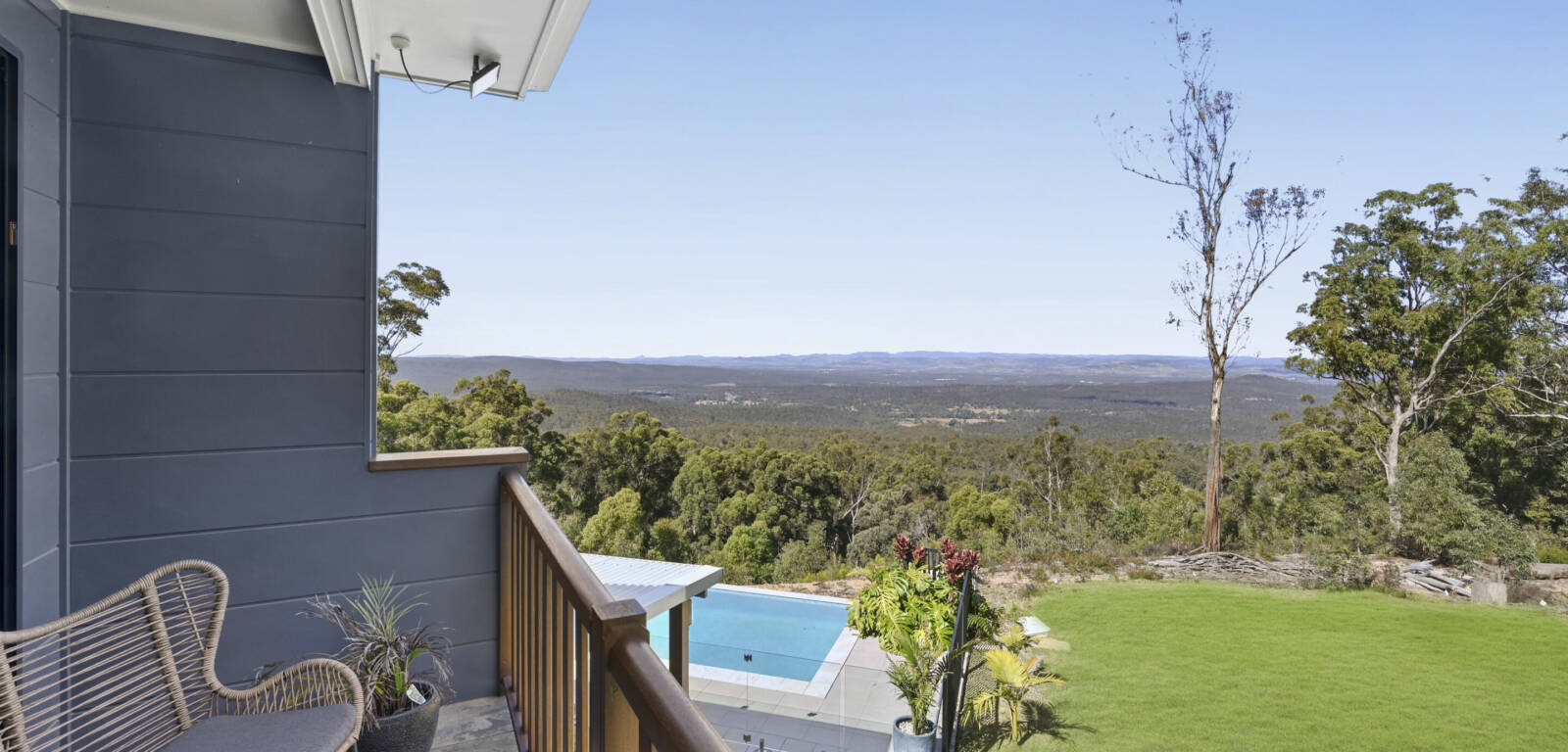 208 Fernbank Rd, FIFTEEN MILE, QLD 4352 AU