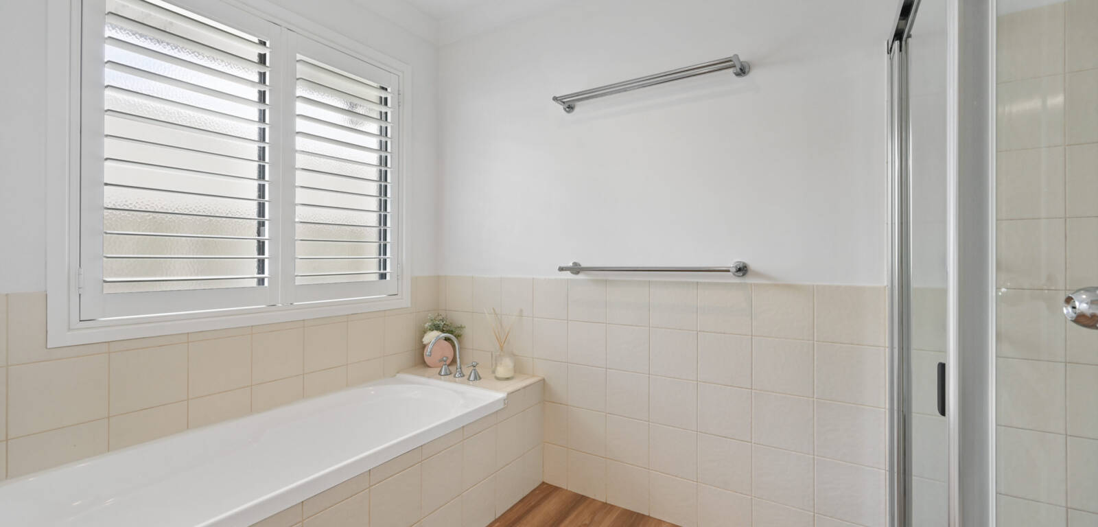 5 Jake Court, MIDDLE RIDGE, QLD 4350 AU