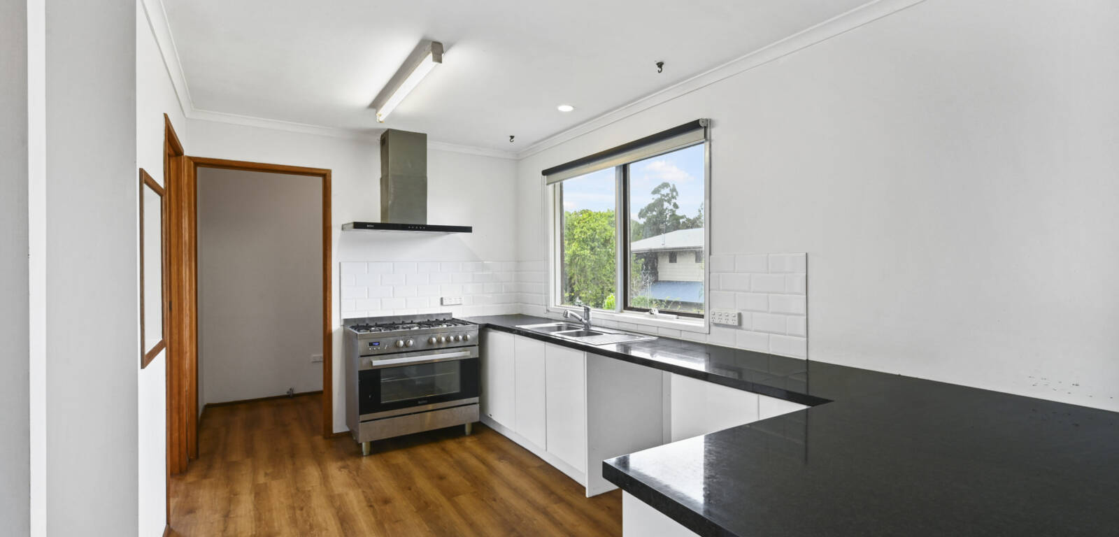 4 Kratzmann Ct, KEARNEYS SPRING, QLD 4350 AU