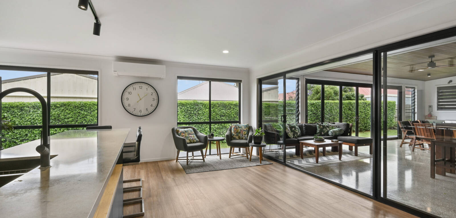 5 Jake Court, MIDDLE RIDGE, QLD 4350 AU