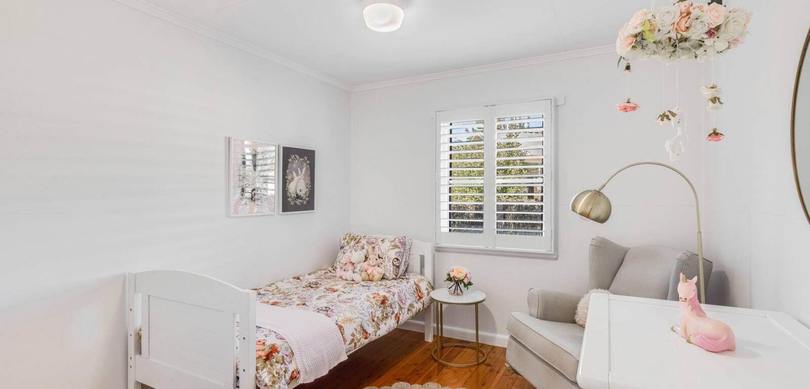 29 Talinga St, MOUNT LOFTY, QLD 4350 AU