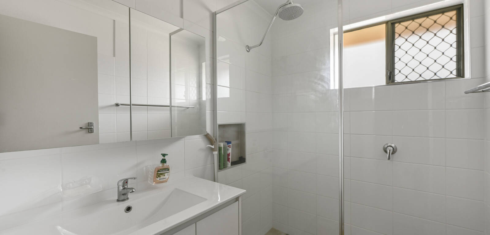 52 Noll St, KEARNEYS SPRING, QLD 4350 AU