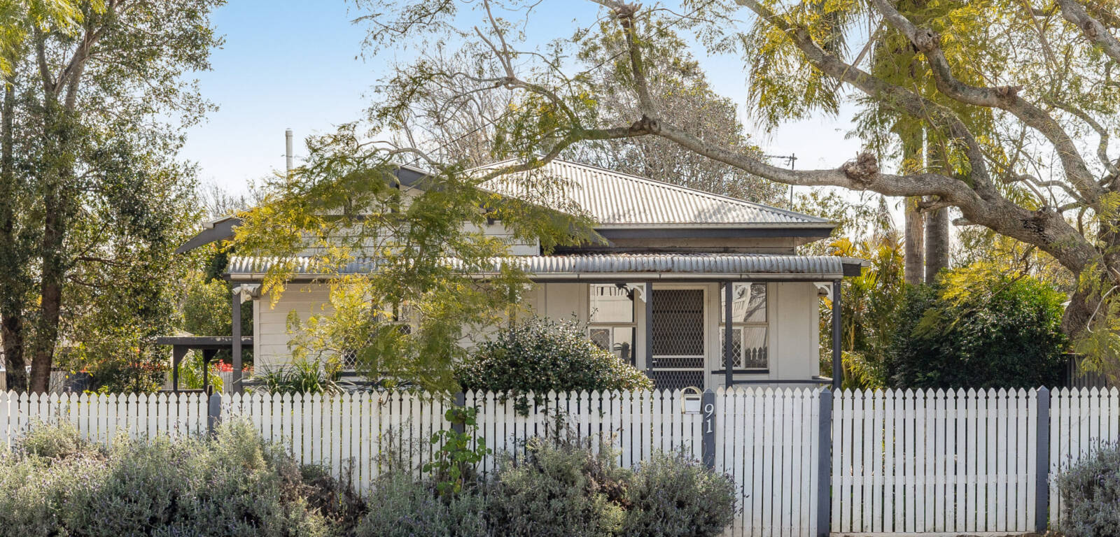 91 Stephen St, HARRISTOWN, QLD 4350 AU