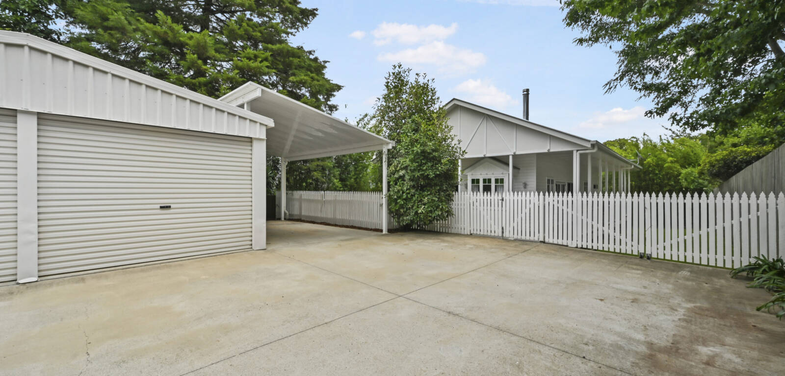 2/23 Glendower St, MOUNT LOFTY, QLD 4350 AU