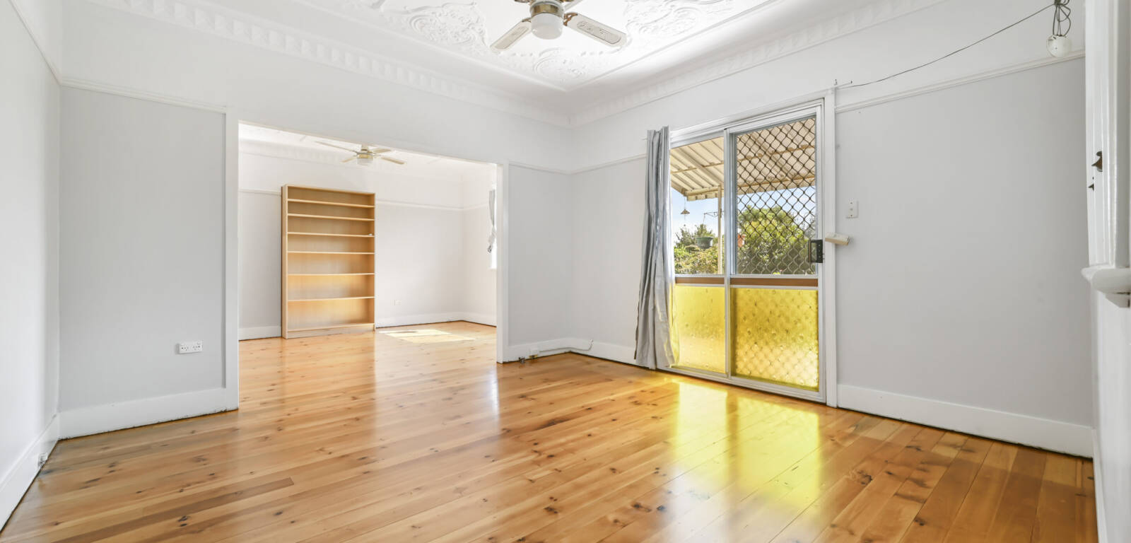 224 Campbell St, NEWTOWN, QLD 4350 AU